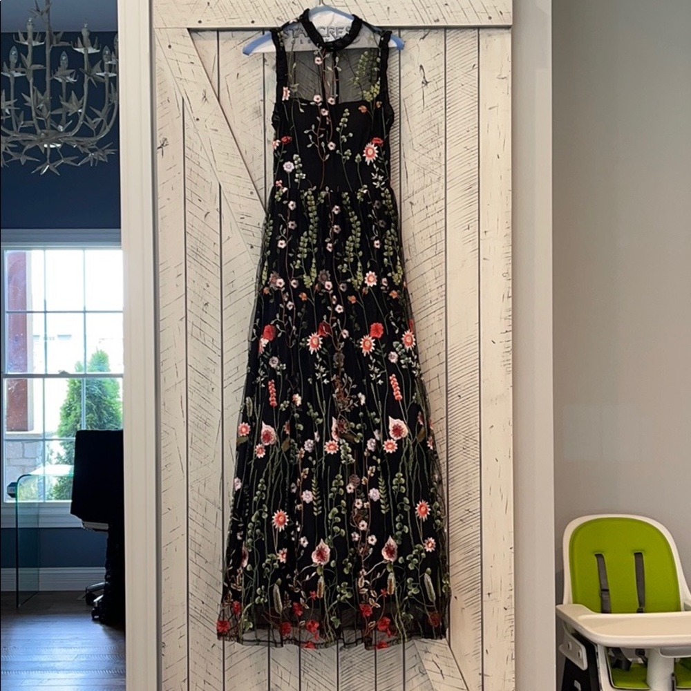 EUC City Studio Dress size 3